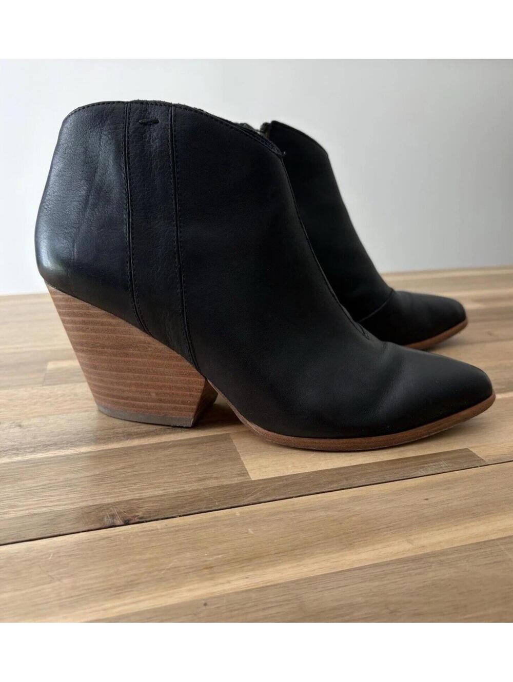 Eileen Fisher Black Leather Trail Ankle Boots Heeled Pointed Toe Zip Sz 9.5
